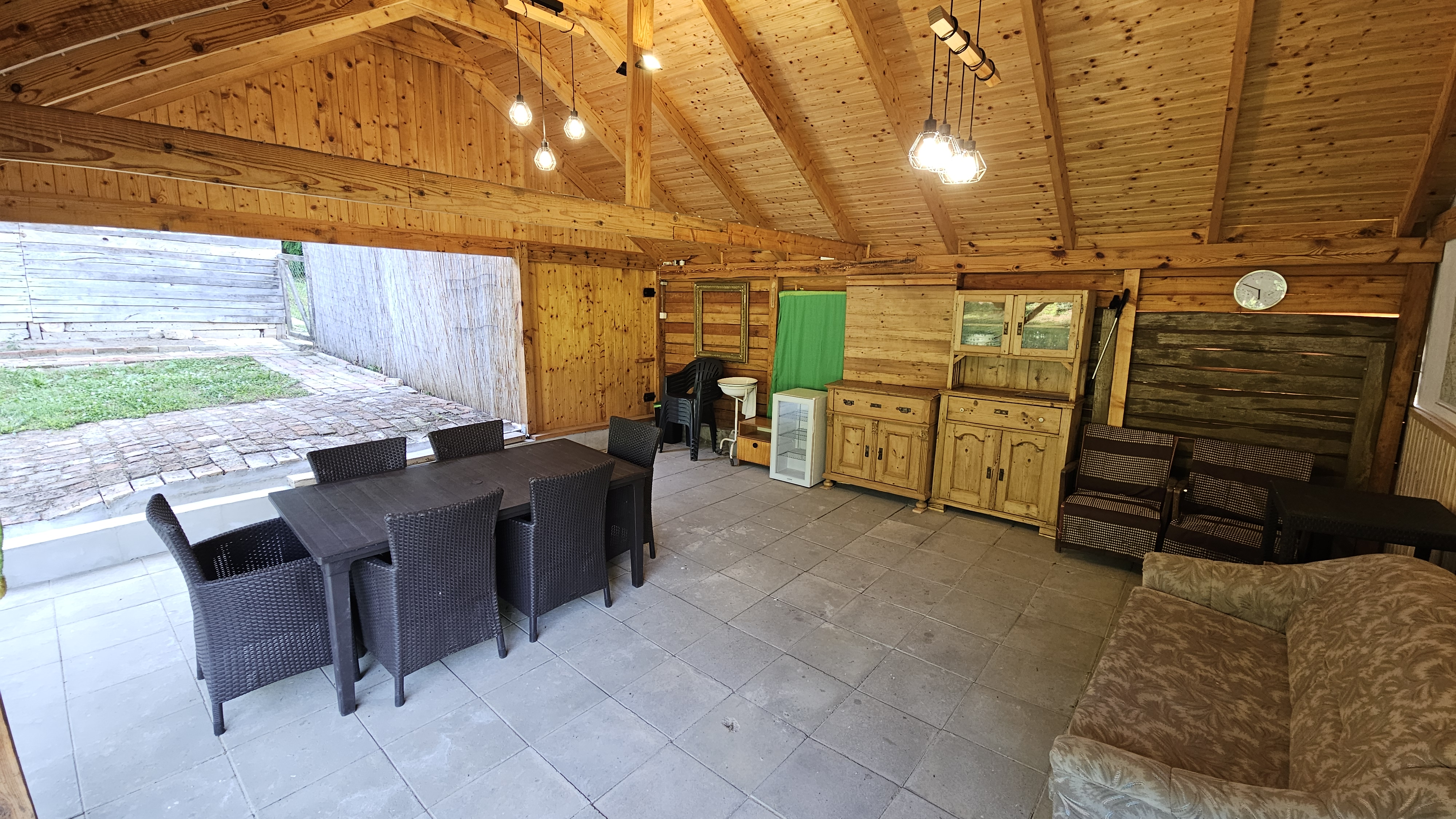 Mézes Ház terasz